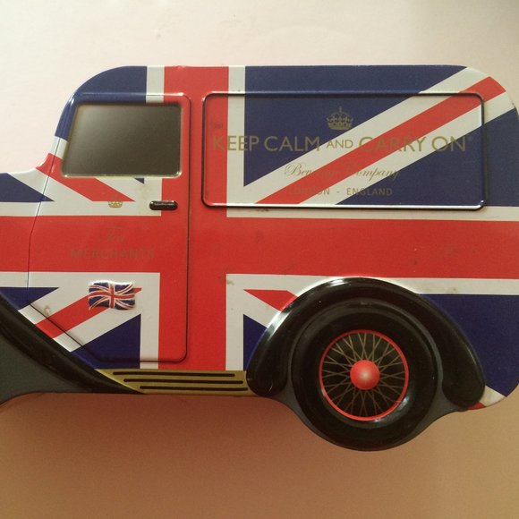 Various Cookie & Tea Tins-Harrods/ Marks & Spencer - Picture 4 of 8